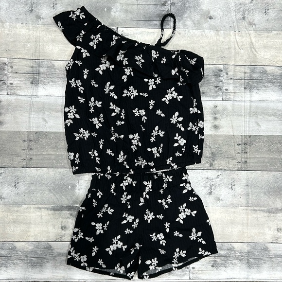 Girls Cat and Jack 2 Piece set. Black Floral - Picture 1 of 5